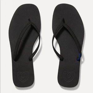 Rare Rothy Flip Flops Size 8